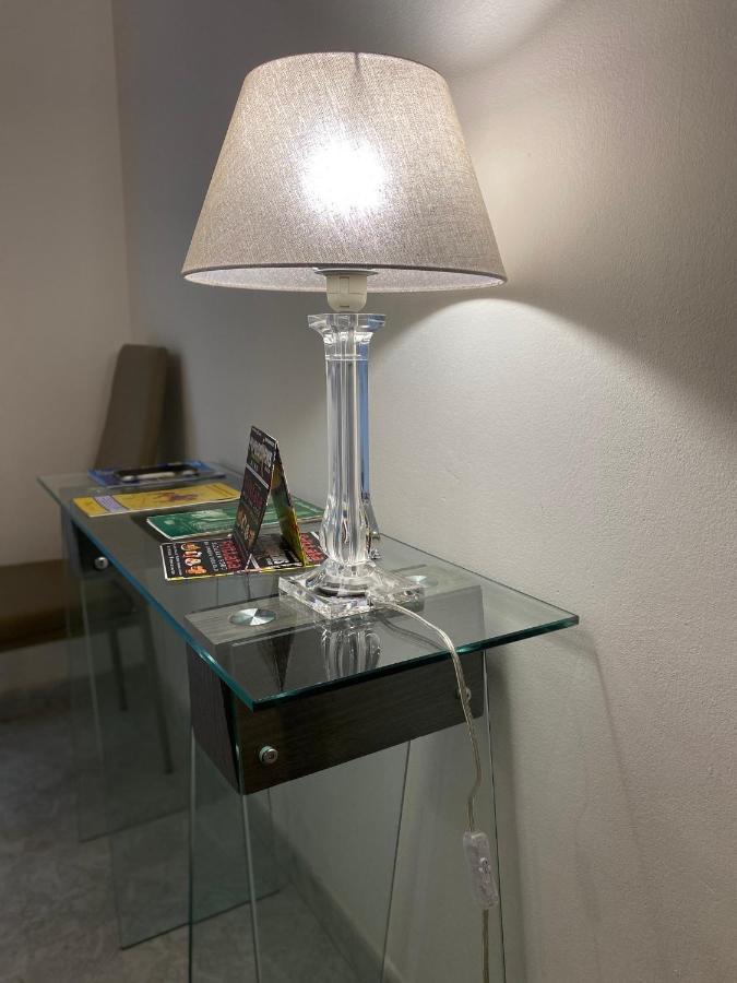 Tanto Di Cappello Home Палермо Екстериор снимка